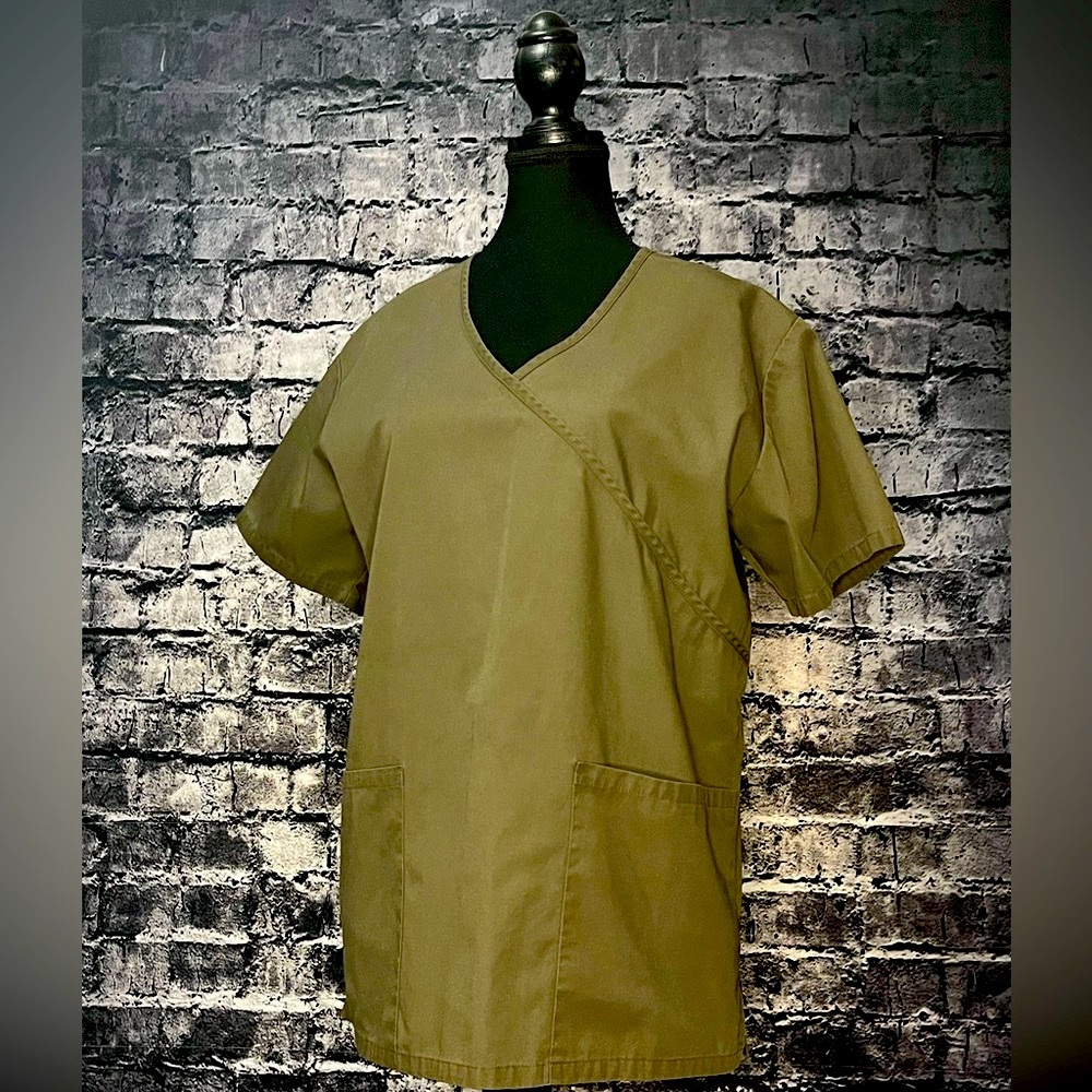 Denver Hayes Scrubs